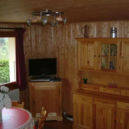 Cosy Avec Wifi Et Parking Aux Gets - Fr-1-671-70 Apartment *