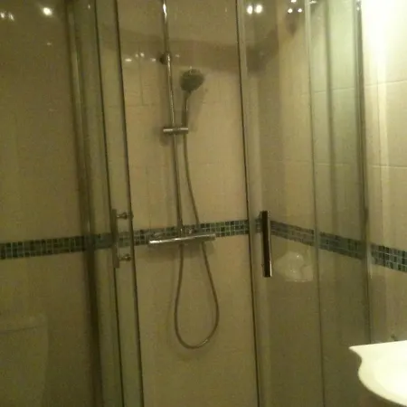 Cosy Avec Wifi Et Parking Aux Gets - Fr-1-671-70 Apartment